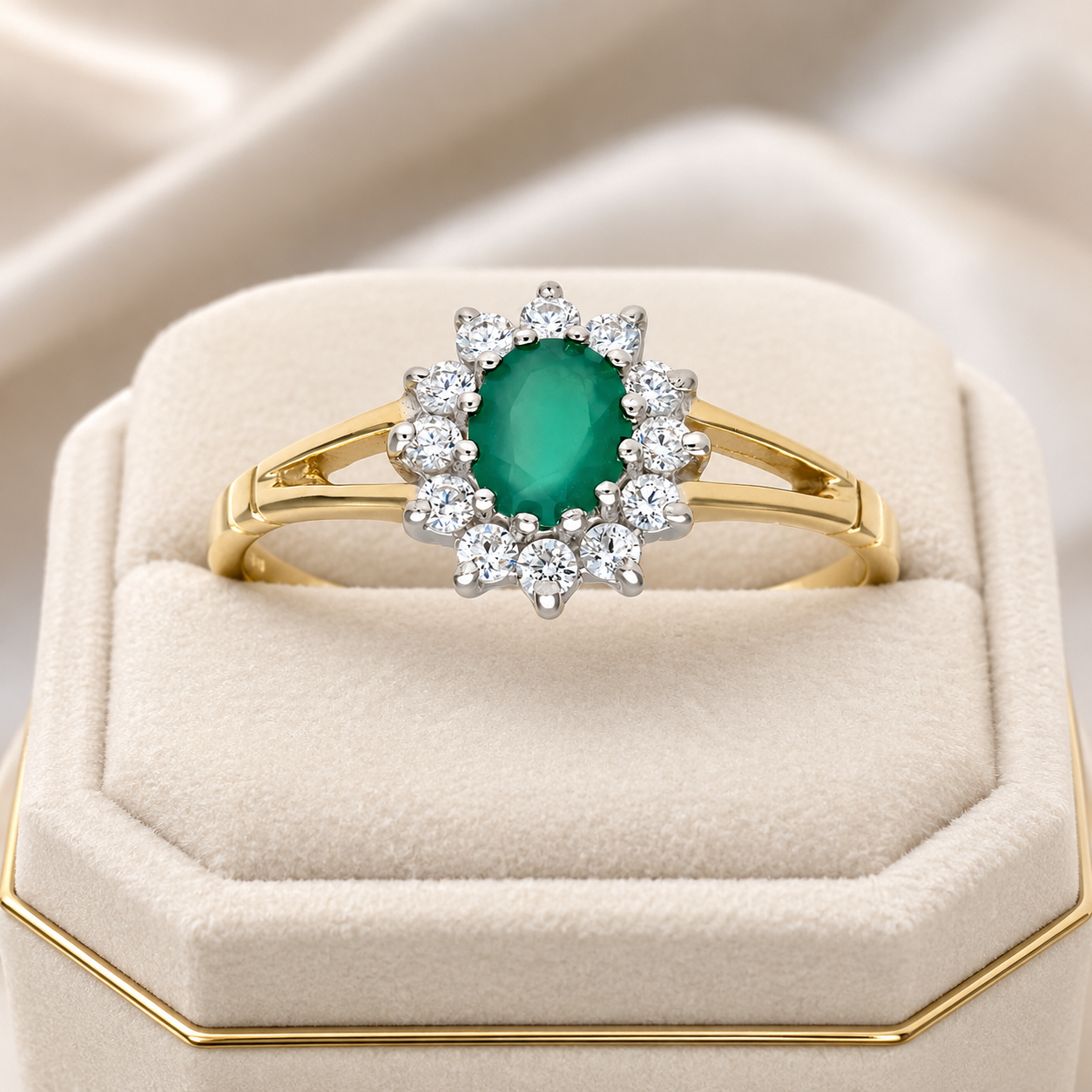 Emerald Oval Cluster Ring Solid 9ct Yellow Gold Hallmark Sizes HIJKLMNOPQRSTUV
