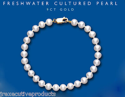 Elegant Freshwater Cultured Pearl Bracelet featuring 9ct gold clasp and a classic design