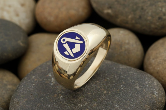 9ct Yellow Gold Enamelled Swivel Centre Masonic Ring Gents Oval Signet Hallmark
