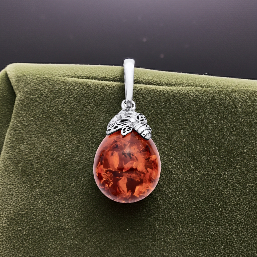 J R Jewellery Silver Necklace with a Stunning Amber Pendant for Elegant Accessories