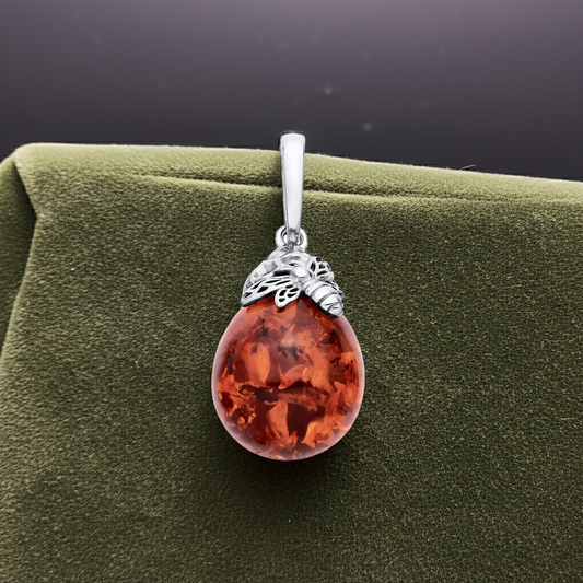 J R Jewellery Silver Necklace with a Stunning Amber Pendant for Elegant Accessories