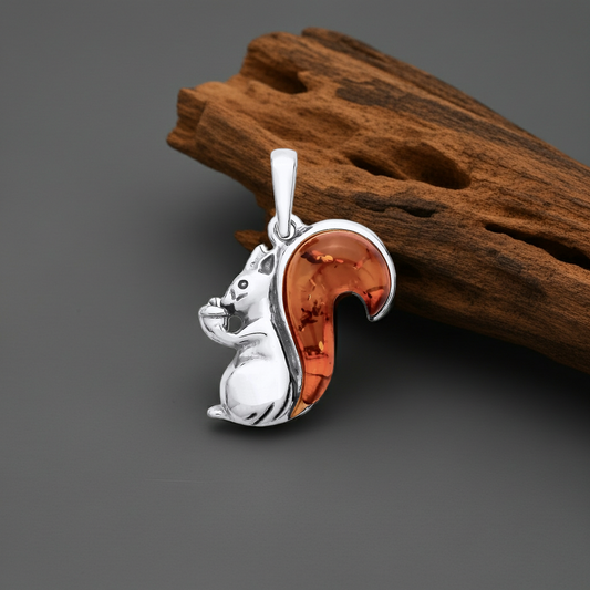 J R Jewellery Sterling Silver Squirrel Pendant Necklace with Amber-Colour Tail for Unique Style